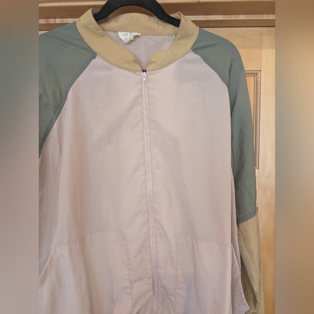 1.4.3. Story by Line Up Women's Multi-Tone Bomber Jacket - Picture 3 of 8